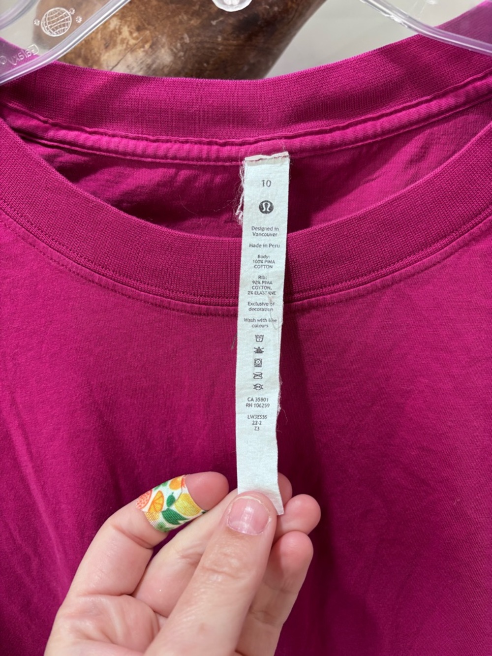 Lululemon Crew Neck T-Shirt - Magenta - Picture 2 of 3
